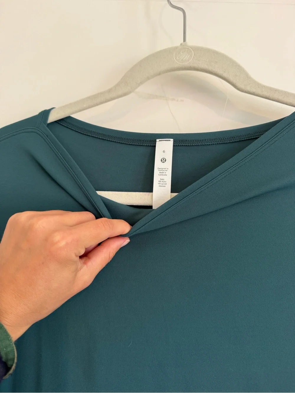 Lululemon Back in Action Short Sleeve Nulu Green Jasper - Picture 2 of 4